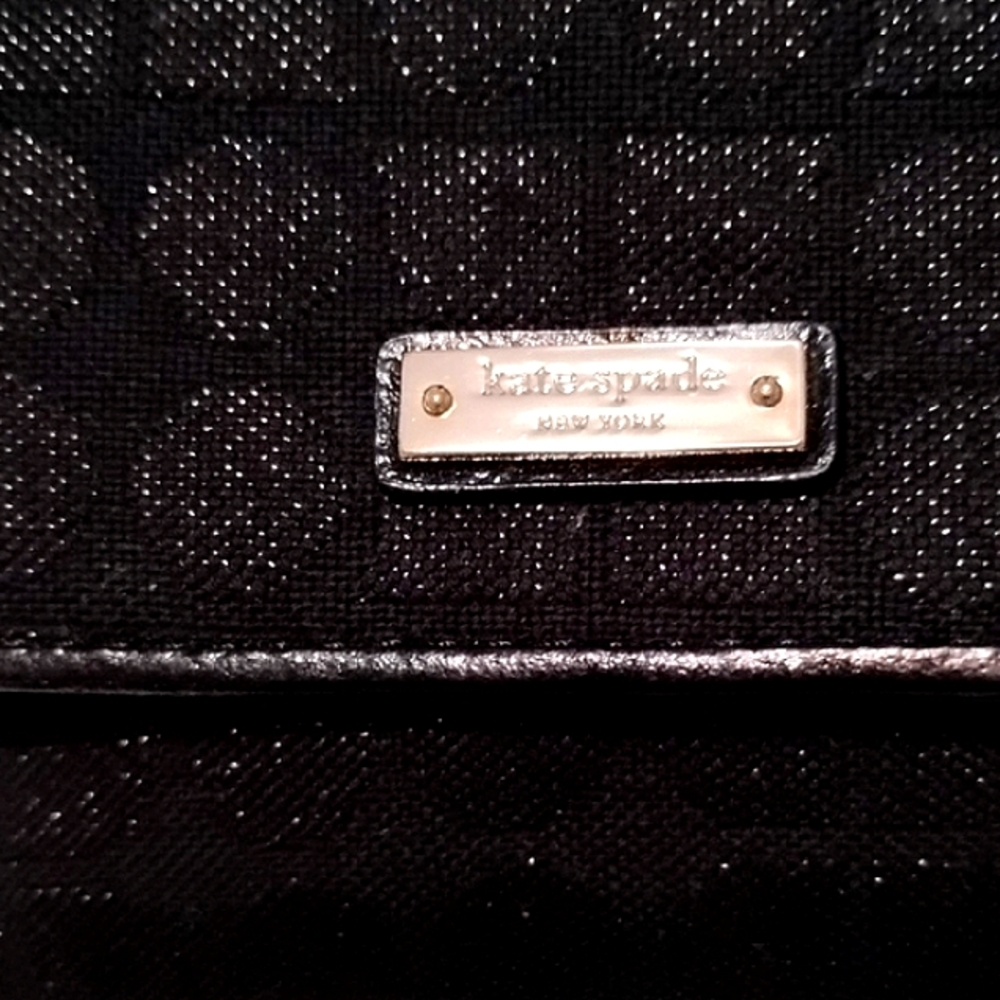 EUC💞Kate Spade Storybook Wallet! Metallic Dots & Leather! Full Sentences Inside - Picture 4 of 10